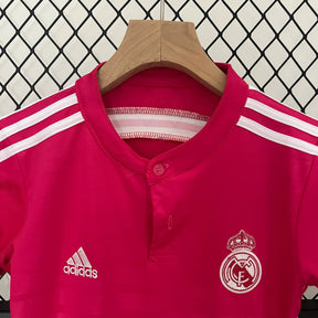 Ronaldo CR7 Real Madrid 14-15 Pink- Kids jersey ( shirt and shorts included )