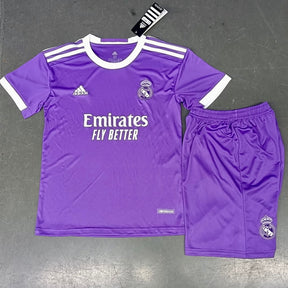 Ronaldo CR7 Real Madrid 16-17 Purple- Kids jersey ( shirt and shorts included )