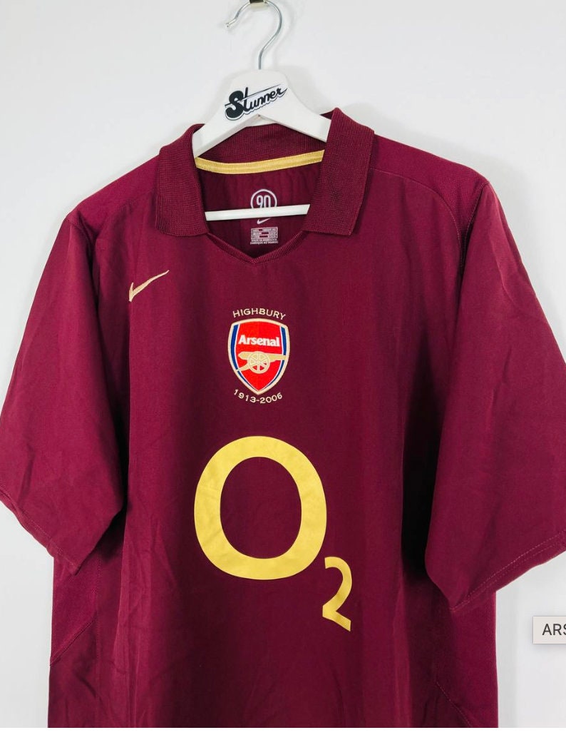 Ultra rare Arsenal 05-06 highbury retro shirt